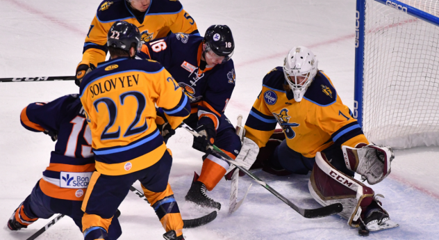 Atlanta Gladiators goaltender Sean Bonar makes a stop against the Greenville Swamp Rabbits