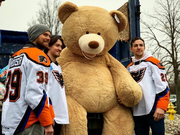 teddy bear toss everblades 2018