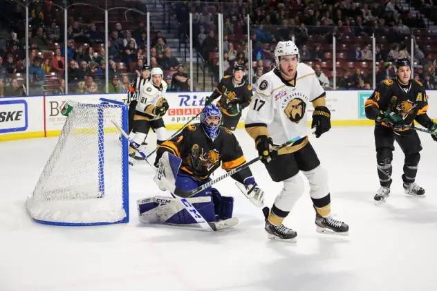 Utah Grizzlies goaltender Martin Ouellette vs. the Newfoundland Growlers
