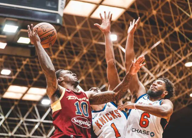 Canton Charge guard Sheldon Mac against the Westchester Knicks