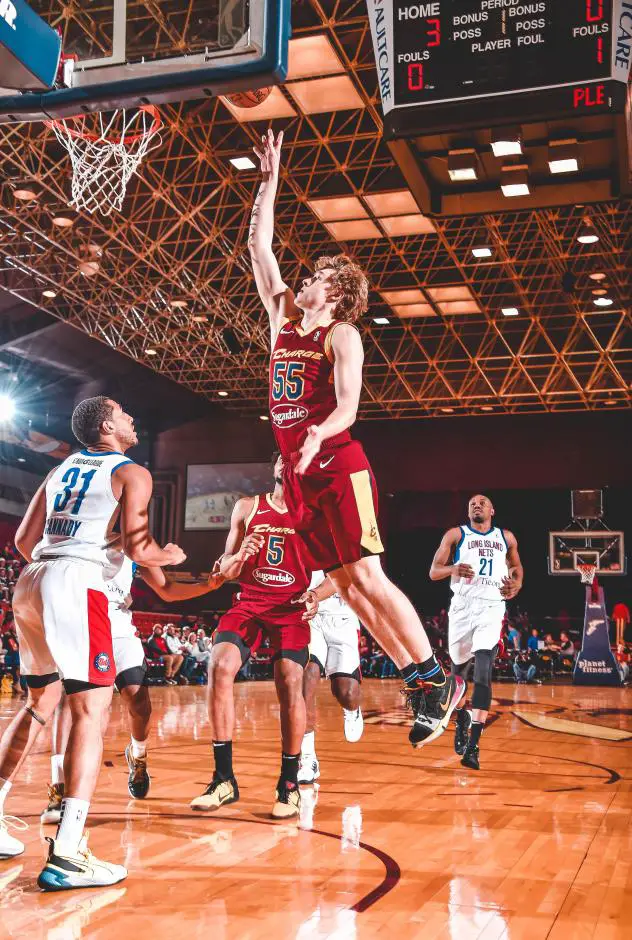 Canton Charge guard J.P. Macura shoots vs. the Long Island Nets