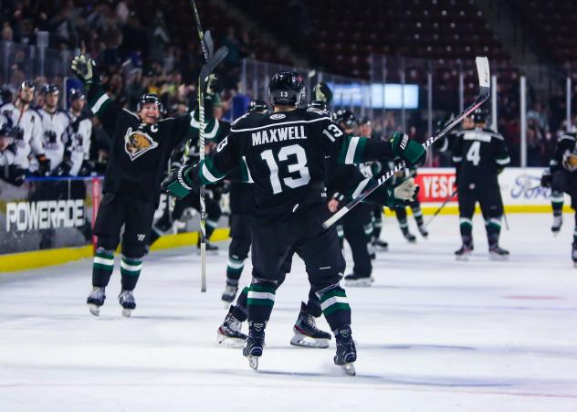 Mitch Maxwell and the Utah Grizzlies celebrate