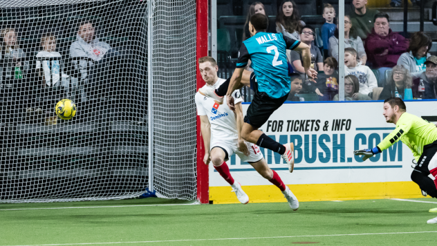 Tony Walls scores for the St. Louis Ambush vs. the Kansas City Comets