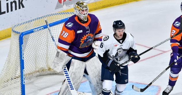 Orlando Solar Bears goaltender Clint Windsor vs. the Jacksonville IceMen