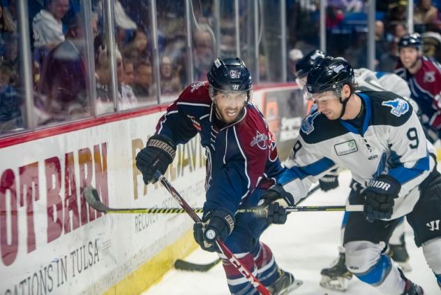 Tulsa Oilers battle the Idaho Steelheads
