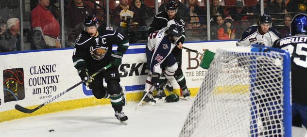 Utah Grizzlies defenseman Taylor Richart