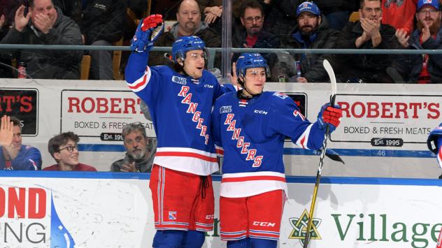 Kitchener Rangers celebrate against the Niagara IceDogs