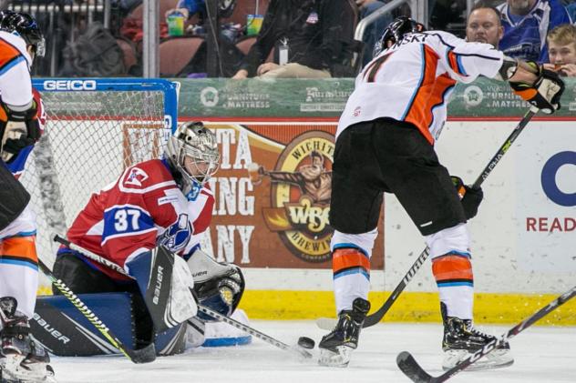 Wichita Thunder goaltender Mitch Gillam