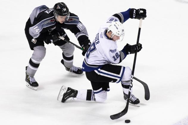 Vancouver Giants centre Eric Florchuk (left) vs. the Victoria Royals