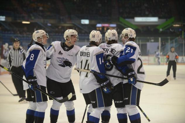 Saint John Sea Dogs huddle up after a goal against the Gatineau Olympiques