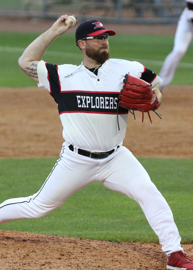 Sioux City Explorers pitcher Matt Pobereyko