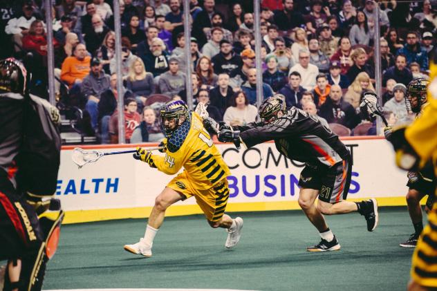 Chad Tutton of the Georgia Swarm vs. the Philadelphia Wings