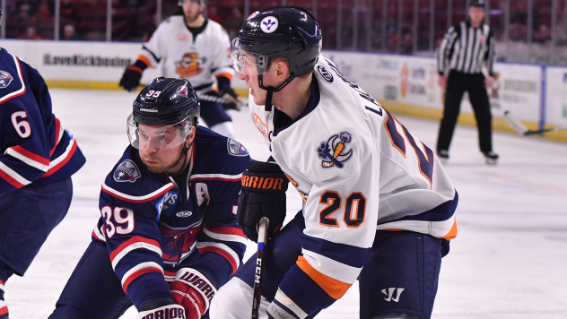 Greenville Swamp Rabbits forward Cedric Lacroix vs. the South Carolina Stingrays