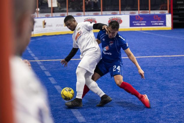 Harrisburg Heat battle the Kansas City Comets