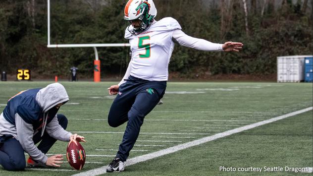 Kicker Ernesto Lacayo with the XFL's Seattle Dragons