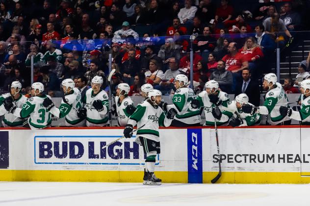 Texas Stars bench gives congratulations vs. the Grand Rapids Griffins