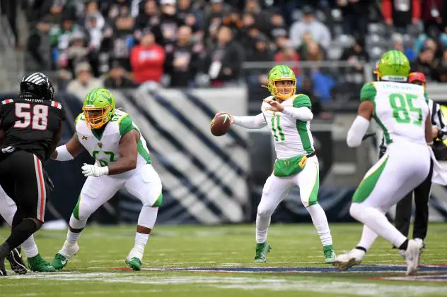 Tampa Bay Vipers quarterback Aaron Murray passes against the New York Guardians