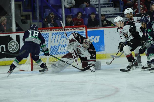 Vancouver Giants goaltender Trent Miner vs. the Seattle Thunderbirds