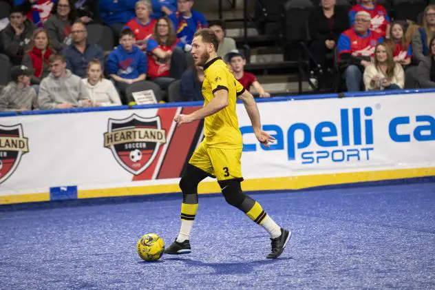 Milwaukee Wave defender Chad Vandegriffe