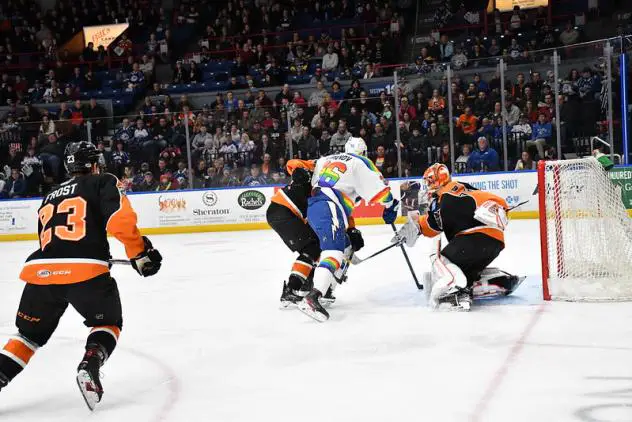 Lehigh Valley Phantoms goaltender Kirill Ustimenko vs. the Syracuse Crunch