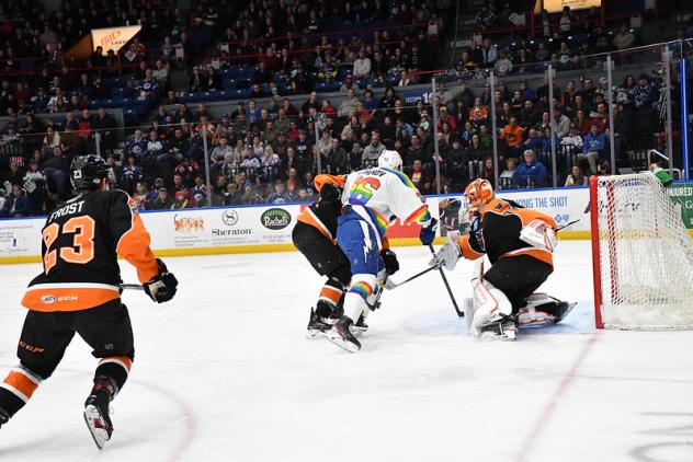 Lehigh Valley Phantoms goaltender Kirill Ustimenko vs. the Syracuse Crunch