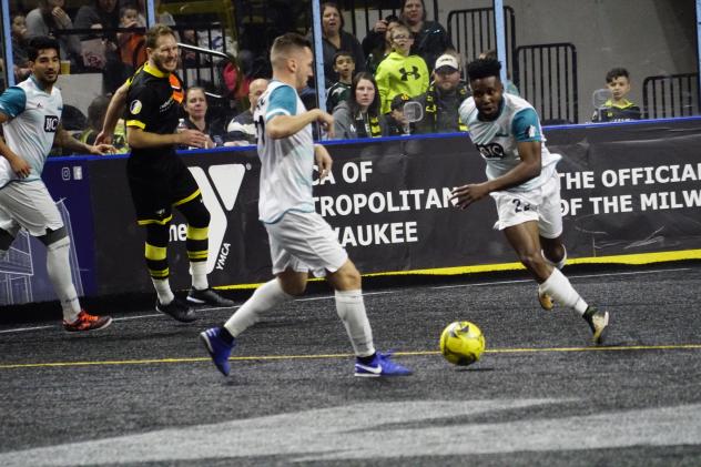 St. Louis Ambush with the ball against the Milwaukee Wave