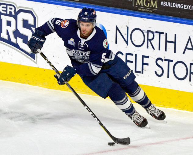 Kyle McKenzie with the Worcester Railers