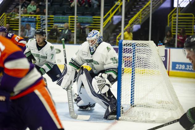 Florida Everblades goaltender Ken Appleby vs. the Orlando Solar Bears