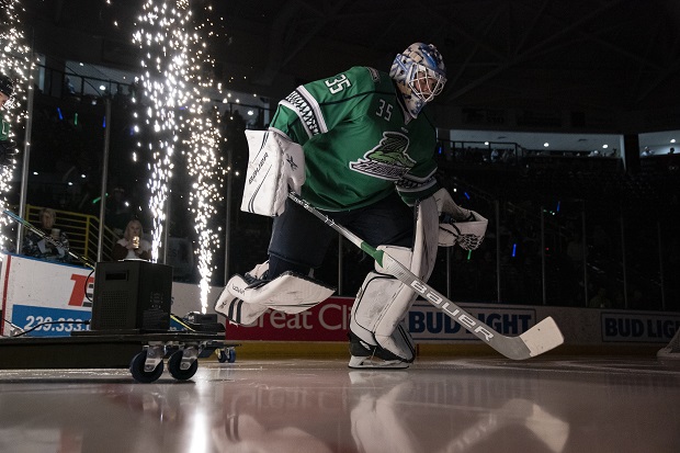 Florida Everblades goaltender Ken Appleby enters the ice earlier this season