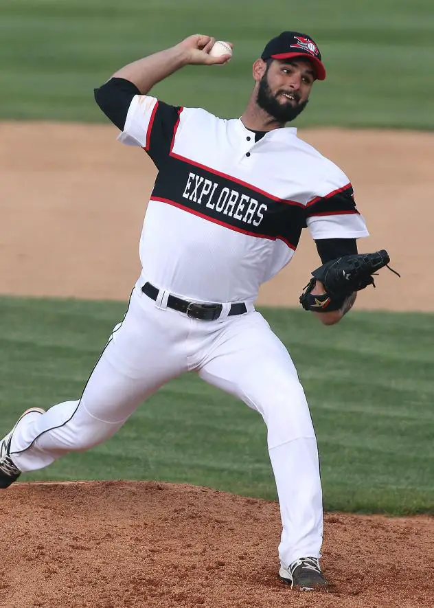 Sioux City Explorers RHP Carlos Sierra