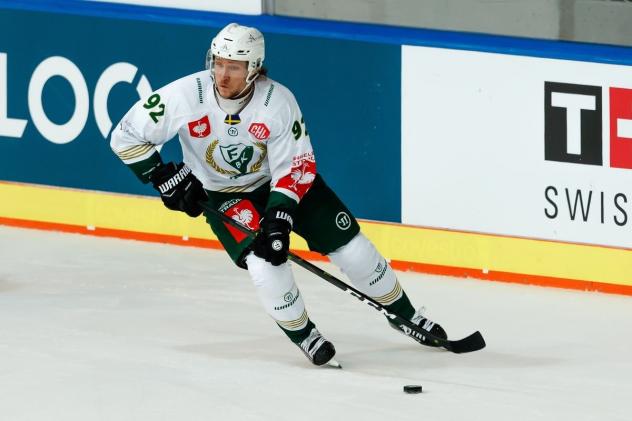 Forward Jesper Olofsson with Farjestad