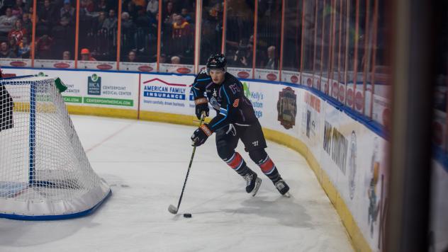 Kansas City Mavericks defenseman Justin Woods