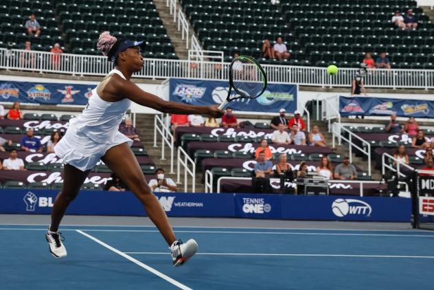 Venus Williams in action for the Washington Kastles