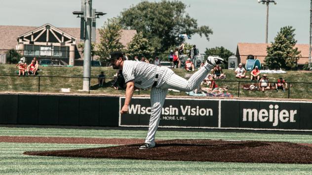 Milwaukee Milkmen pitcher David Holmberg