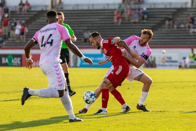 Forward Madison FC battles the Richmond Kickers