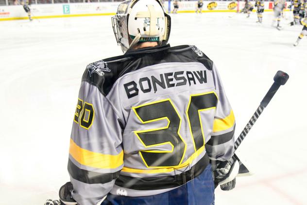Utah Grizzlies goaltender Brad Barone