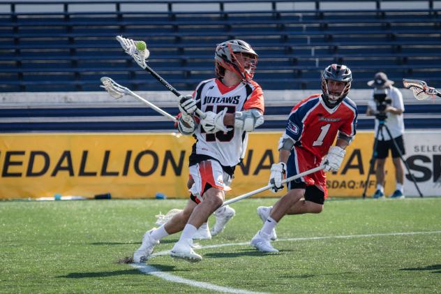 Denver Outlaws attackman Ryan Lee