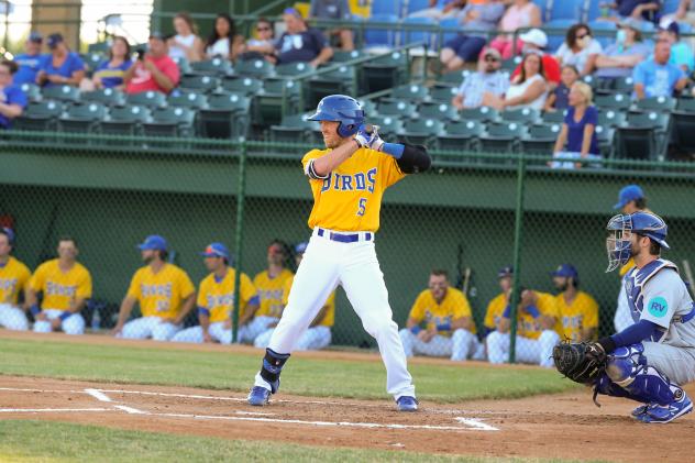 Andrew Ely at bat for the Sioux Falls Canaries