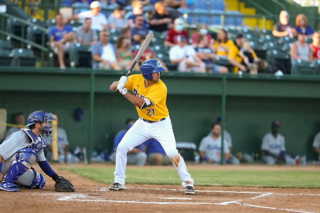 Damek Tomscha at bat for the Sioux Falls Canaries