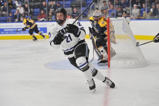 Forward Jonathan Desbiens with Bentley