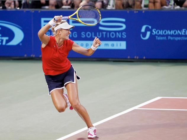 Victoria Azarenka with the Washington Kastles at City Center in 2010