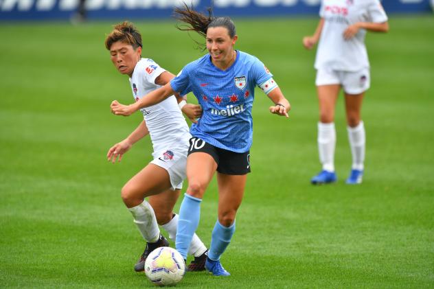 Chicago Red Stars midfielder Vanessa DiBernardo vs. the Washington Spirit