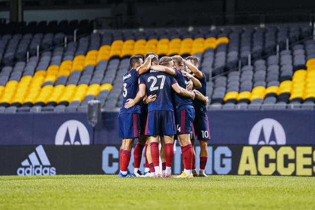 Chicago Fire FC huddles after a goal vs. Atlanta United FC