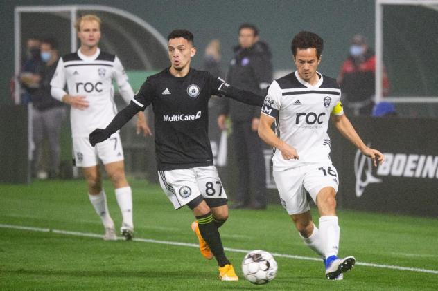 Tacoma Defiance forward Alfonso Ocampo-Chavez (center) vs. Reno 1868 FC