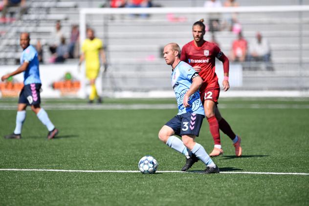 Forward Madison FC midfielder Eric Leonard vs. Chattanooga Red Wolves SC