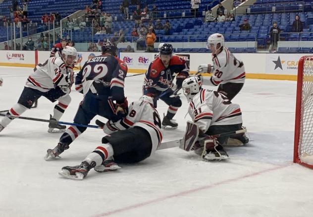 Odessa Jackalopes take on the Amarillo Bulls