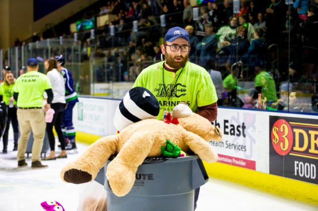 Maine Mariners Teddy Bear Toss