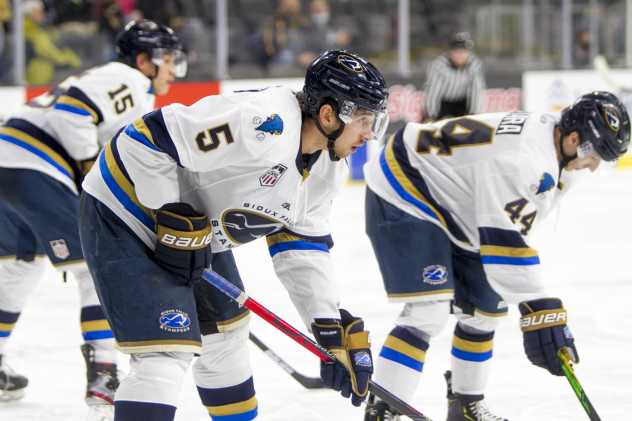 Sioux Falls Stampede face the Des Moines Buccaneers