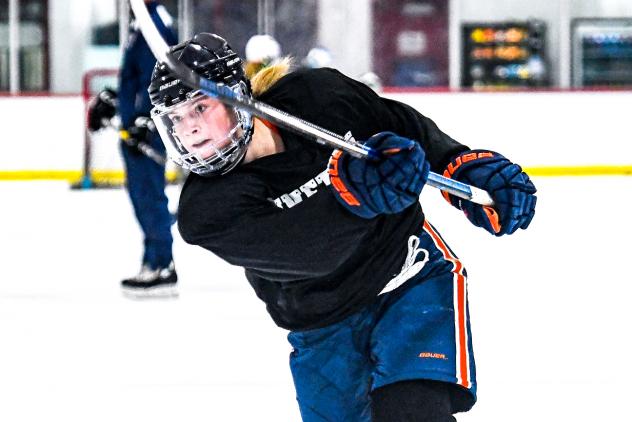 Allie Olnowich with the Metropolitan Riveters
