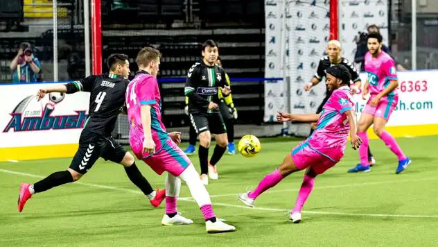 St. Louis Ambush take a shot against the Dallas Sidekicks